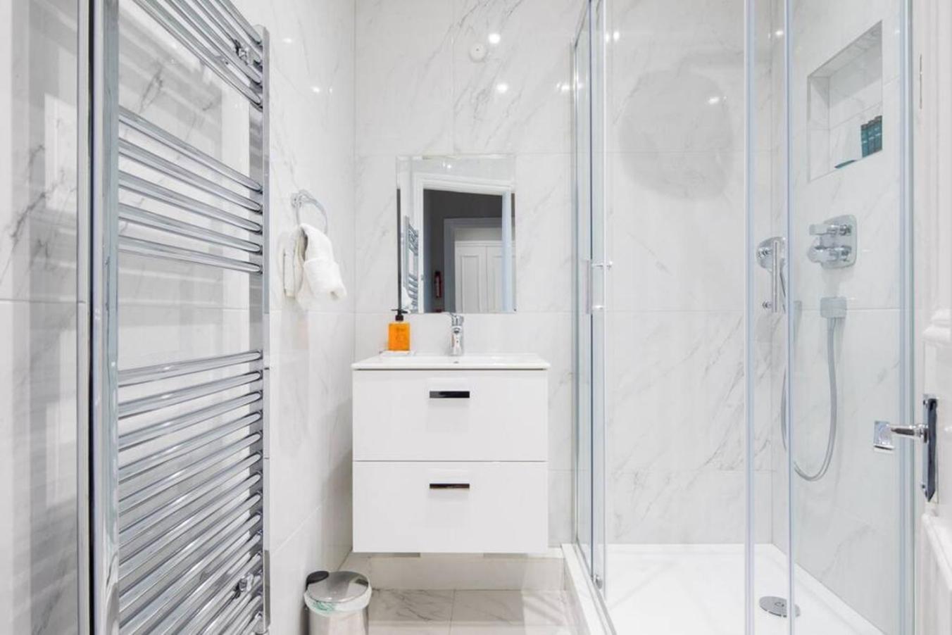 Апартаменты Steps From Hyde Park 2Br 2Bath Sleeps 6 Лондон Экстерьер фото